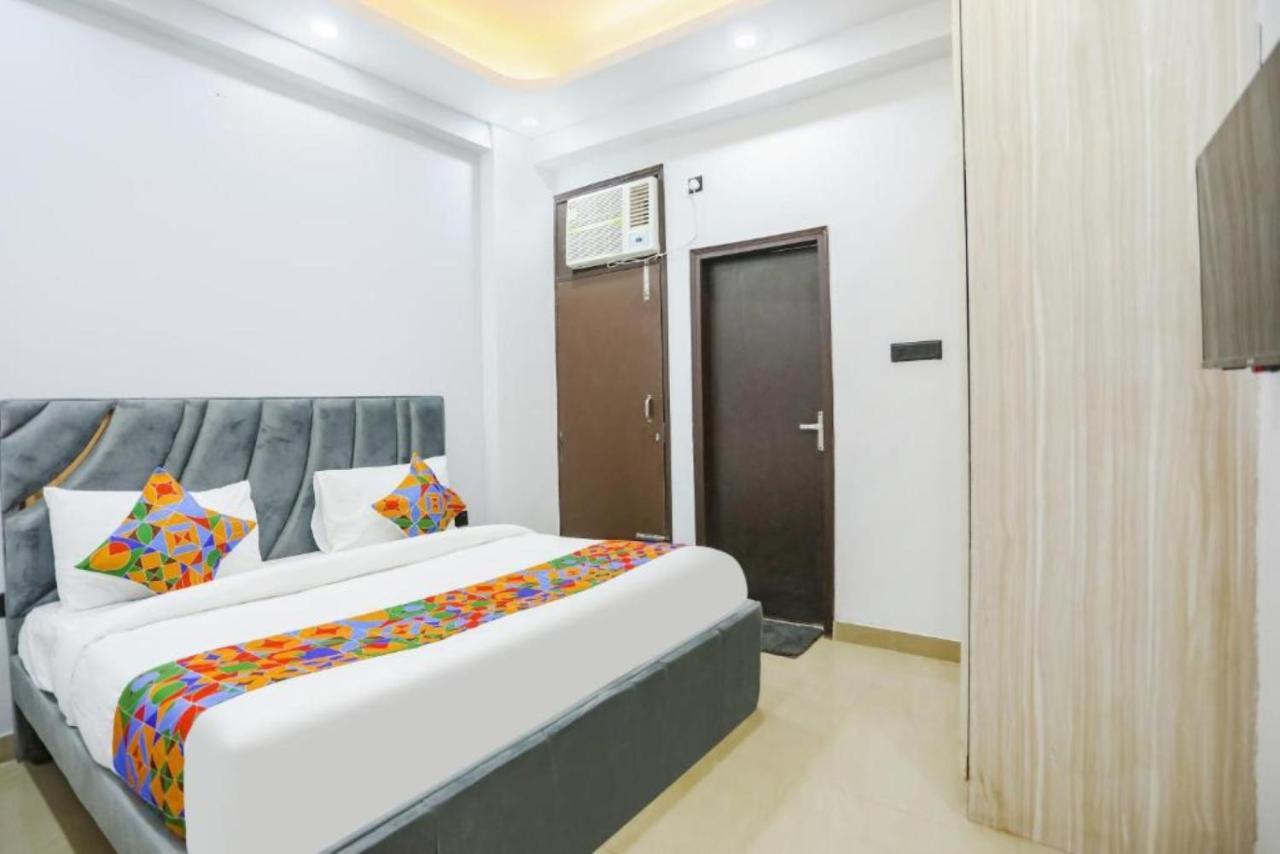 Hotel The Rasa At Vasundhara Ghaziabad Exterior photo