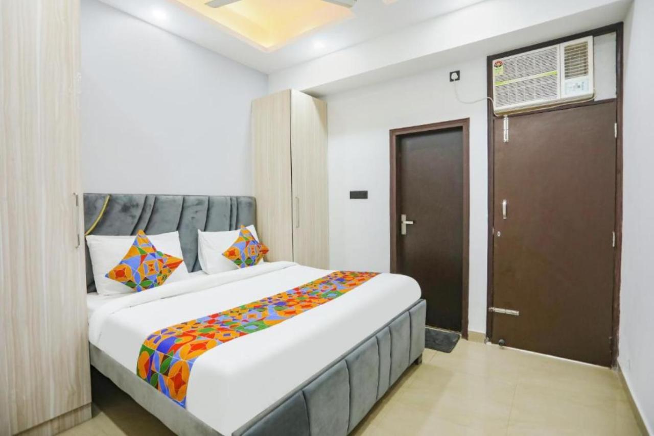 Hotel The Rasa At Vasundhara Ghaziabad Exterior photo